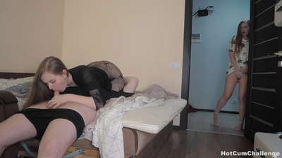 Tabú! Chego cando vexo que papá fode a mamá!